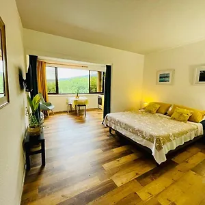 Hina - Cosy, Quiet & Pool Appartement